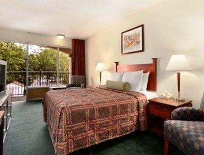 фото отеля Days Inn Elkhart
