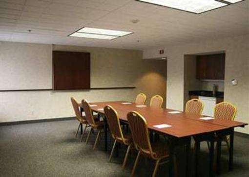 фото отеля Hampton Inn Columbus Airport