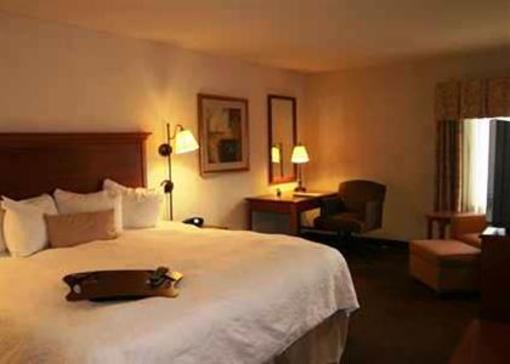 фото отеля Hampton Inn Columbus Airport