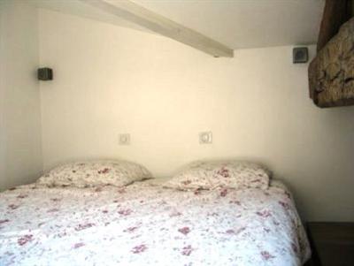 фото отеля Le Mole Apartment La Flotte