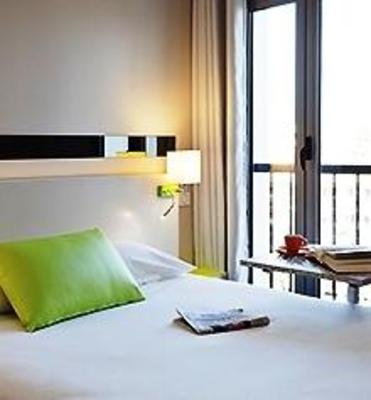 фото отеля Ibis Styles Antibes Juan Les Pins