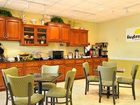 фото отеля Days Inn & Suites Port Wentworth-North Savannah