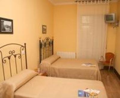 фото отеля Hostal Ancla Dorada Vigo