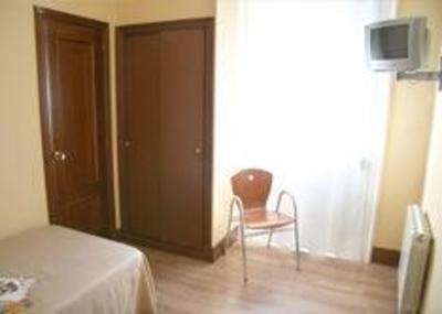 фото отеля Hostal Ancla Dorada Vigo