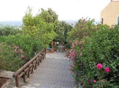 фото отеля Arolithos Traditional Cretan Village