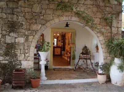 фото отеля Arolithos Traditional Cretan Village