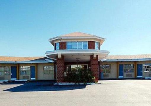 фото отеля Econo Lodge Topeka