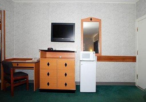 фото отеля Econo Lodge Topeka