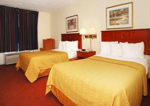 фото отеля Quality Inn East Indianapolis