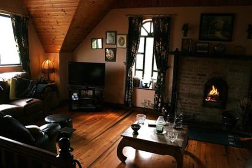 фото отеля Woodview Lodge B&B Castlebar
