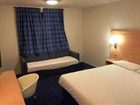 фото отеля Travelodge Gatwick Airport