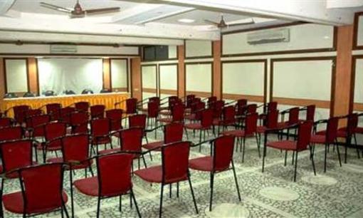 фото отеля Hotel Saratha Rajans