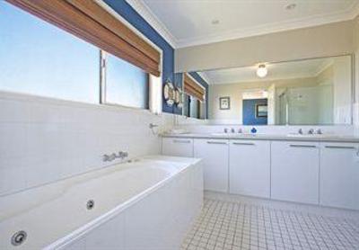фото отеля San Chelsea Beachfront Apartments Gold Coast