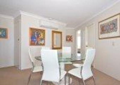фото отеля San Chelsea Beachfront Apartments Gold Coast