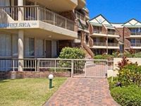 San Chelsea Beachfront Apartments Gold Coast