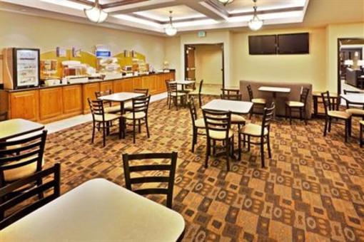 фото отеля Holiday Inn Express Hotel & Suites Miami
