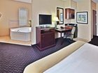 фото отеля Holiday Inn Express Hotel & Suites Miami
