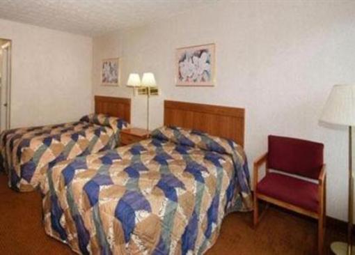 фото отеля Rodeway Inn Civic Center Roanoke (Virginia)