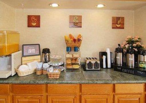 фото отеля Rodeway Inn Civic Center Roanoke (Virginia)