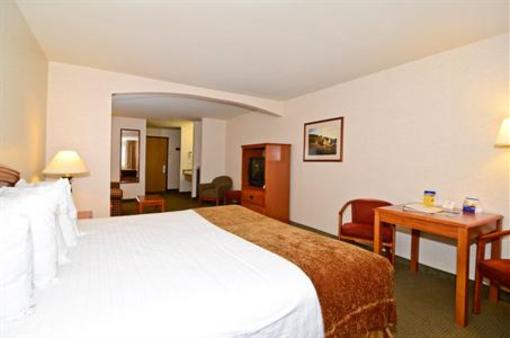 фото отеля Best Western Oak Meadows Inn