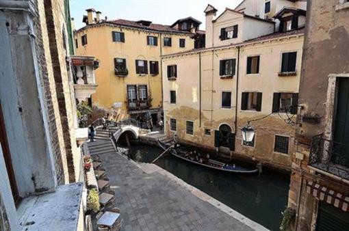 фото отеля Residenza Al Doge Beato Venice