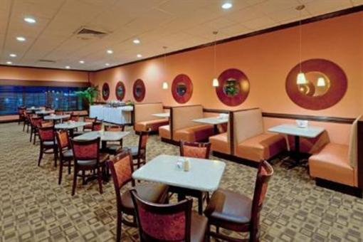 фото отеля Holiday Inn Harrisonburg
