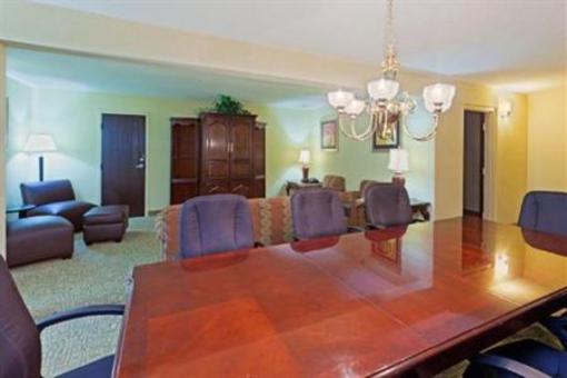 фото отеля Holiday Inn Harrisonburg
