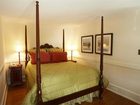 фото отеля The Smithfield Inn Bed and Breakfast, Restaurant and Tavern