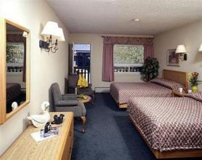 фото отеля Mountaineer Lodge
