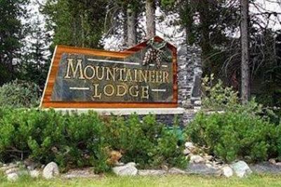 фото отеля Mountaineer Lodge