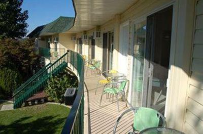 фото отеля Summerland Motel