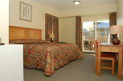 фото отеля Summerland Motel
