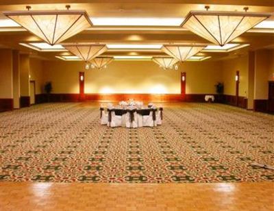 фото отеля Holiday Inn Visalia Hotel & Conf Center