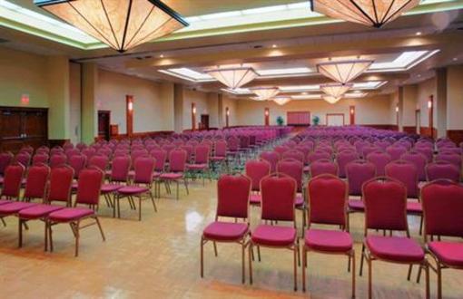 фото отеля Holiday Inn Visalia Hotel & Conf Center
