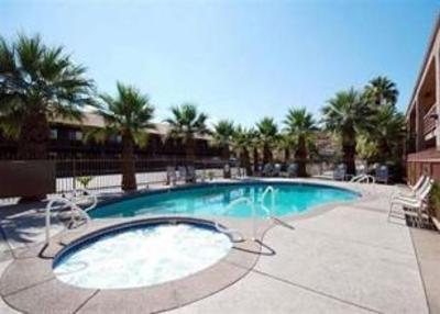 фото отеля Quality Inn South Bluff