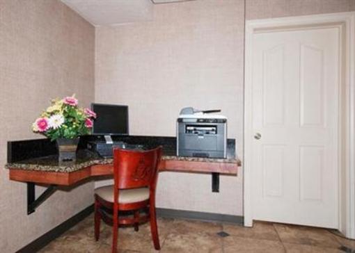 фото отеля Quality Inn South Bluff