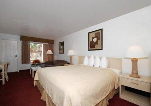 фото отеля Quality Inn South Bluff