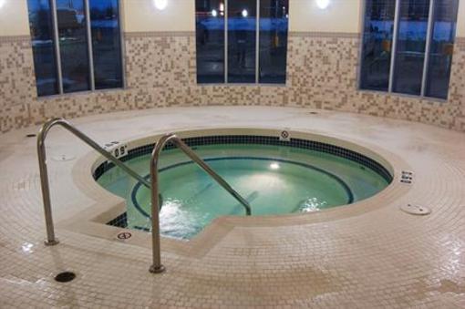 фото отеля Holiday Inn Express Hotel & Suites Bonnyville
