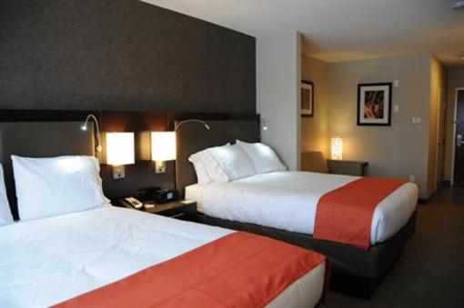 фото отеля Holiday Inn Express Hotel & Suites Bonnyville