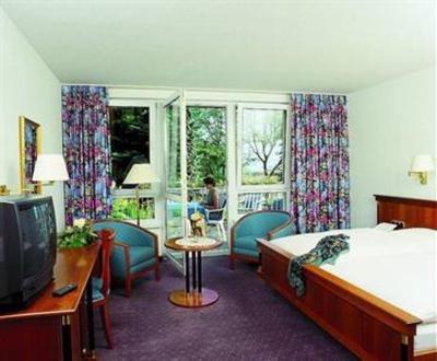 фото отеля Hotel - Restaurant Fasanerie Marburg