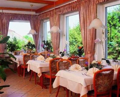 фото отеля Hotel - Restaurant Fasanerie Marburg