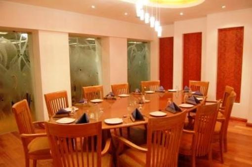 фото отеля Privilege Inn Mumbai