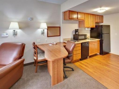 фото отеля Candlewood Suites Airport Omaha
