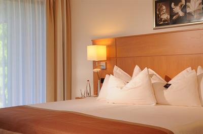 фото отеля Best Western Queens Hotel Baden-Baden