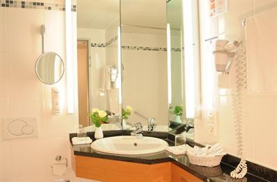 фото отеля Best Western Queens Hotel Baden-Baden