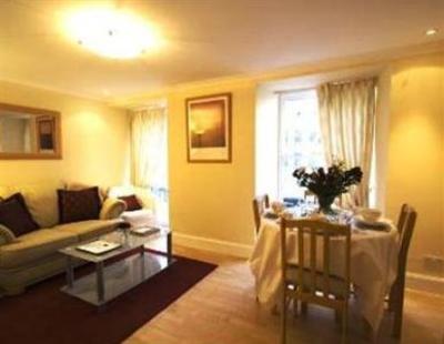фото отеля Royal Mile Apartment Edinburgh