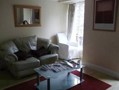 фото отеля Royal Mile Apartment Edinburgh
