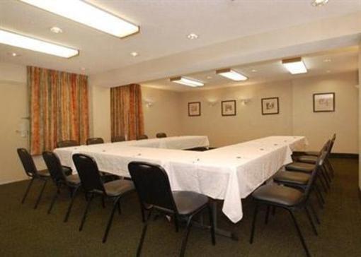 фото отеля Quality Inn & Suites Durham (North Carolina)