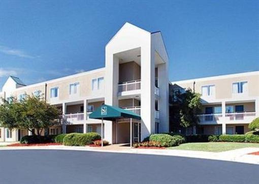 фото отеля Quality Inn & Suites Durham (North Carolina)