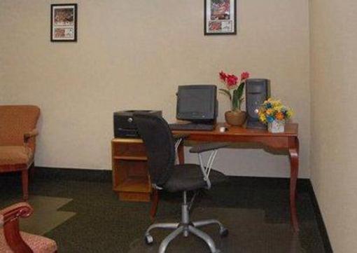 фото отеля Quality Inn & Suites Durham (North Carolina)